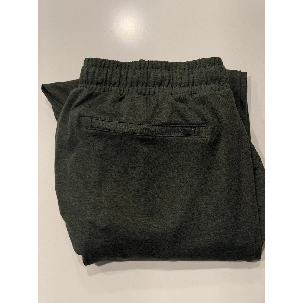 Kirkland Signature Active Jogger Pant Olive Green 7771373 Mens Large